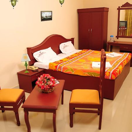 Hotel Nuhman Kondotty 외부 사진