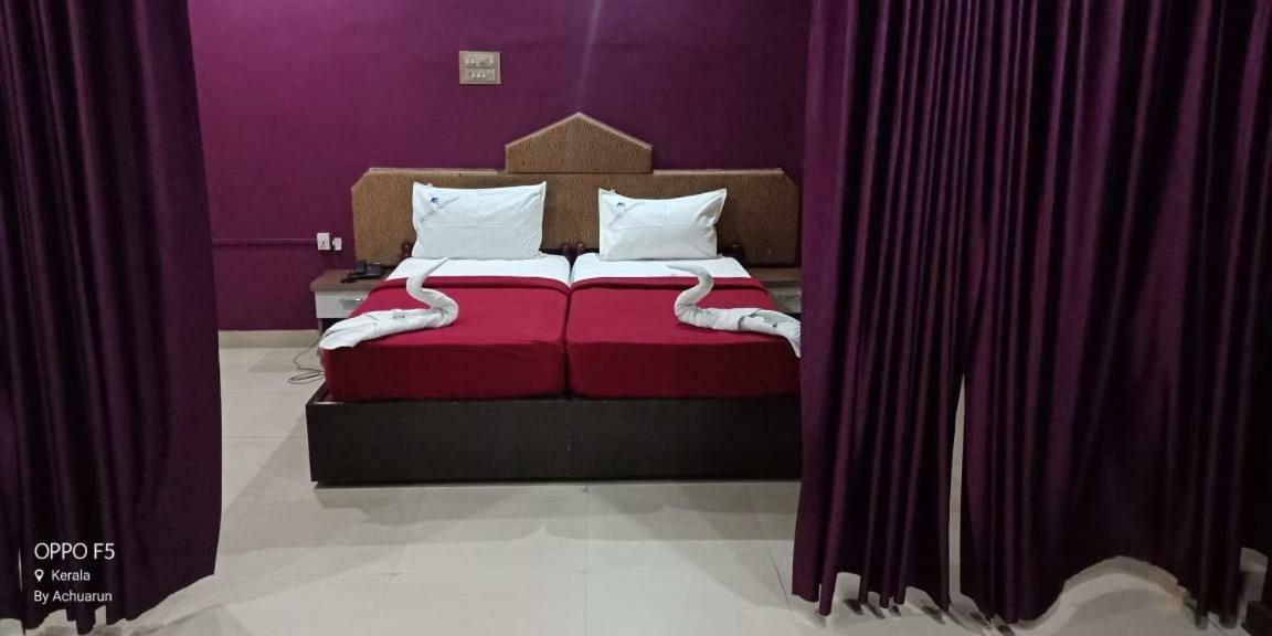 Hotel Nuhman Kondotty 외부 사진
