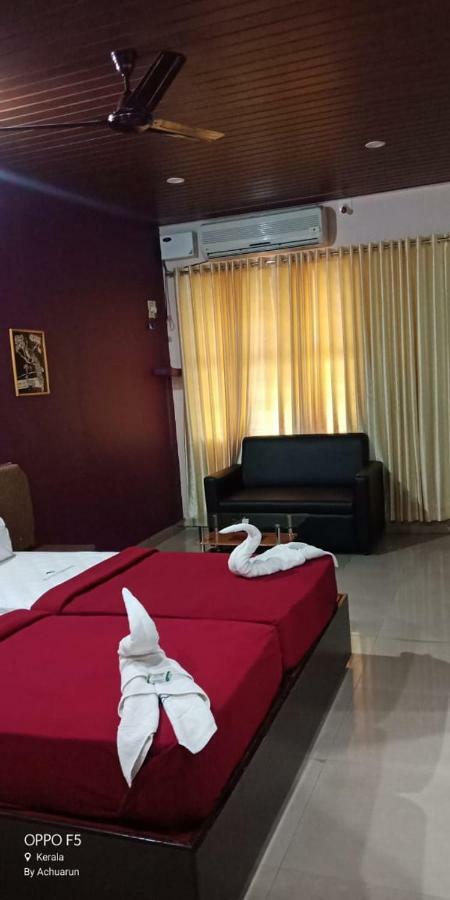 Hotel Nuhman Kondotty 외부 사진